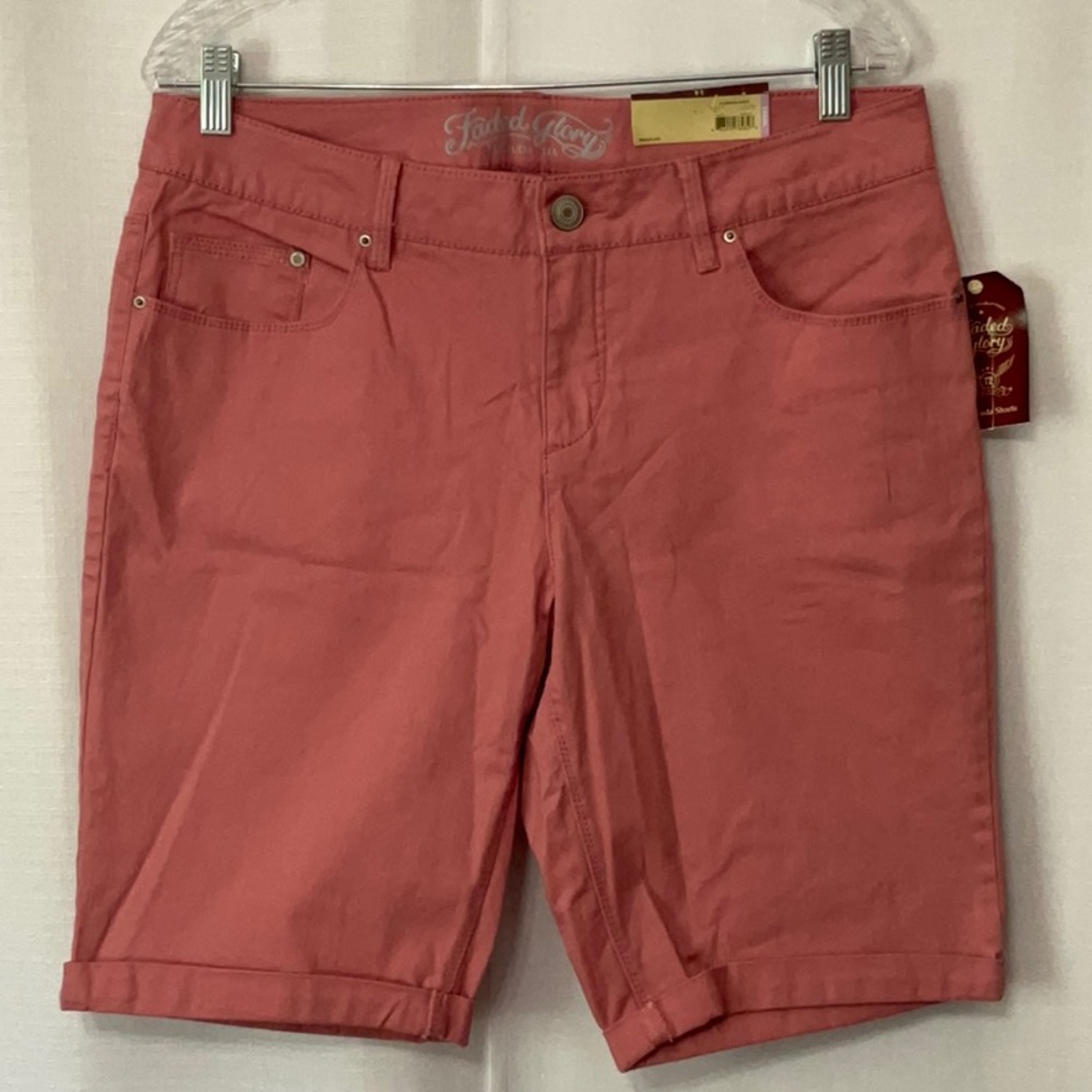 Faded Glory Pink Bermuda Size 14 Women Shorts NWT - Picture 1 of 7